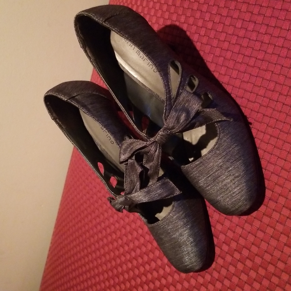 8.5 Ann Marino Gray  Heels Shoes